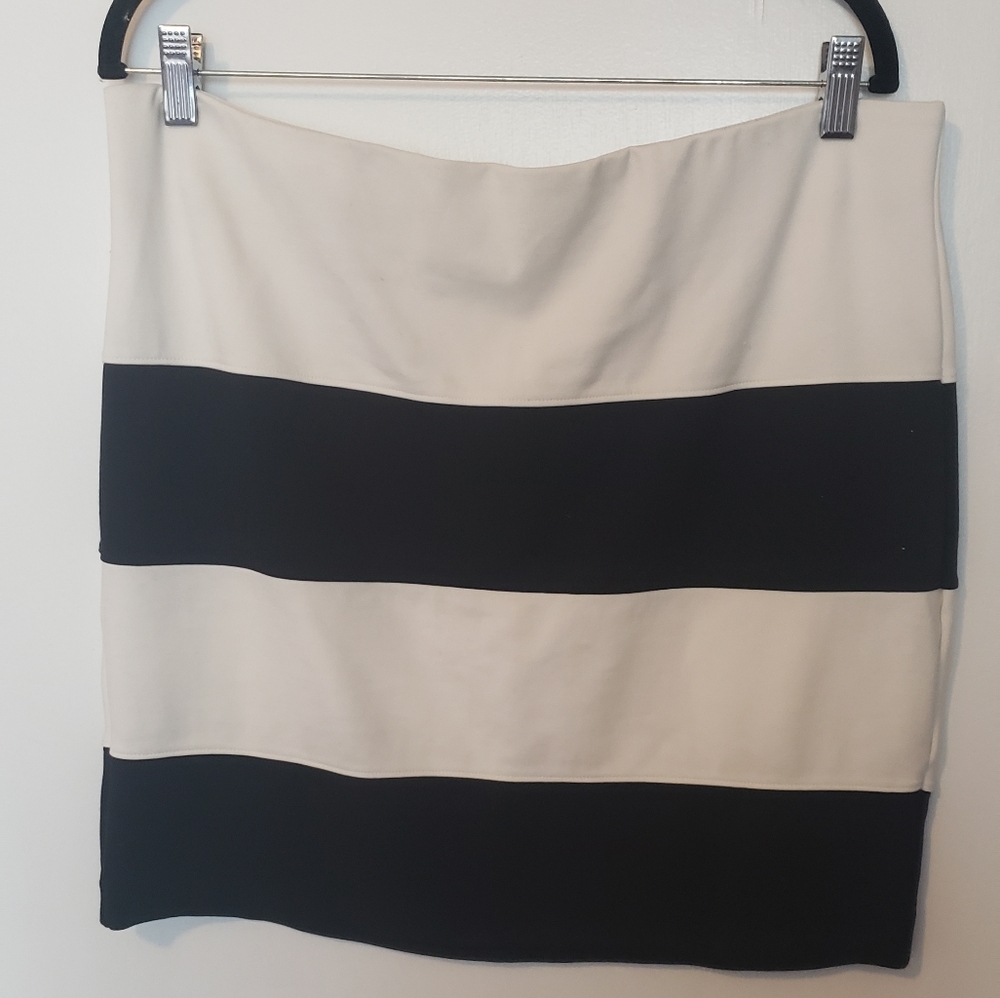 LOFT pencil skirt
